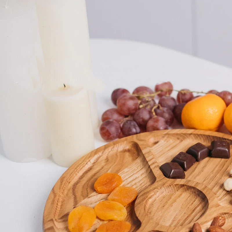 Simple five-grid bamboo tray