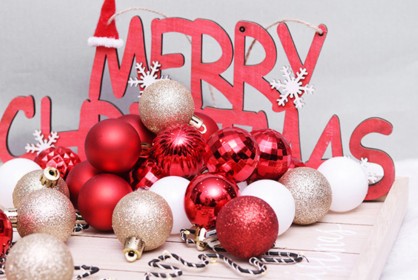 *Special Shaped Christmas Ball Pendant Set