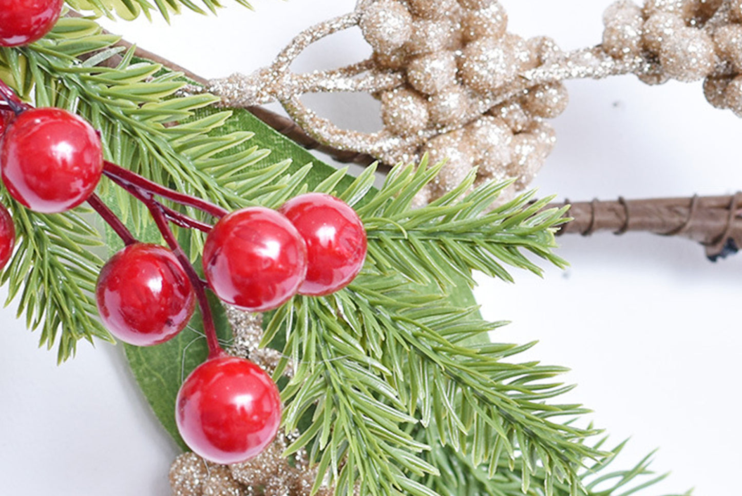 50cm Small Red Fruit PE Christmas Wall-Mounted Upside-Down Tree