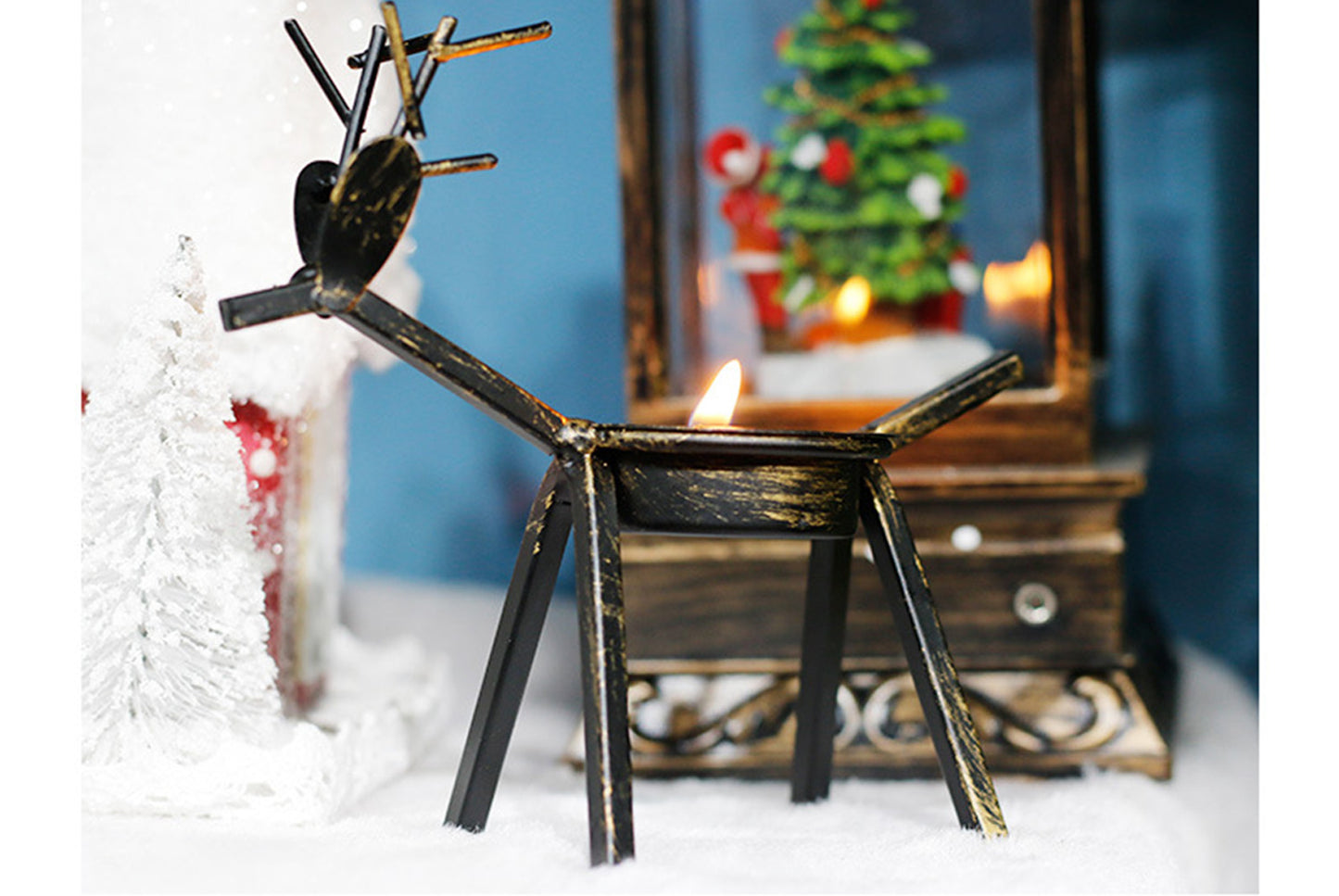 **Creative Antique Bronze Deer Candle Holder (Aged Style)**