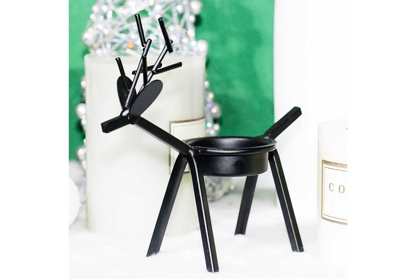 **Creative Antique Bronze Deer Candle Holder (Aged Style)**
