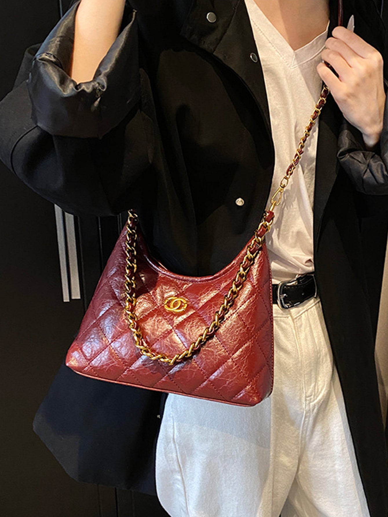 Waxed leather diamond chain bag