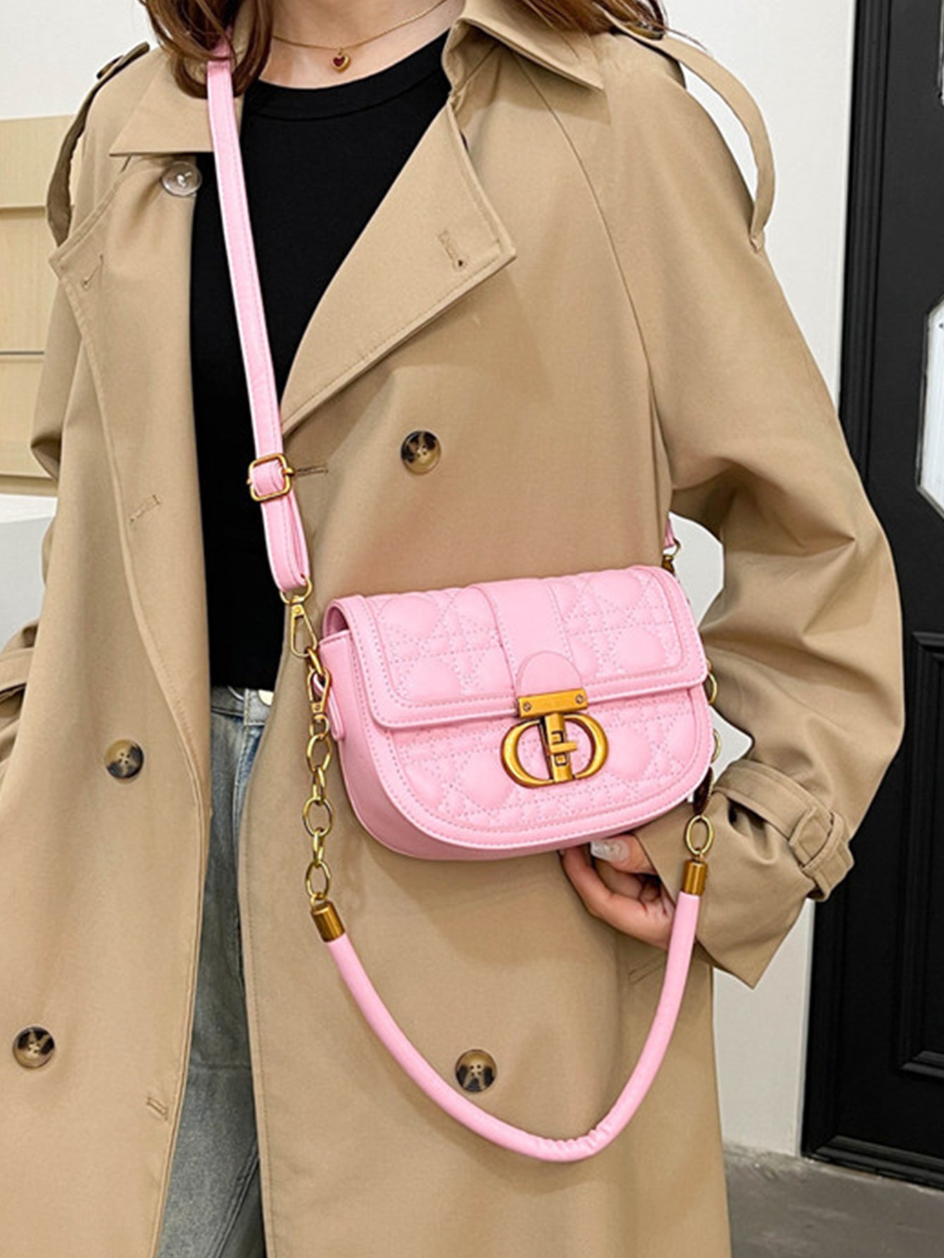 Urban Elegance Redefined: Luxe Saddle Bag with Diamond Quilting - 7 Colours