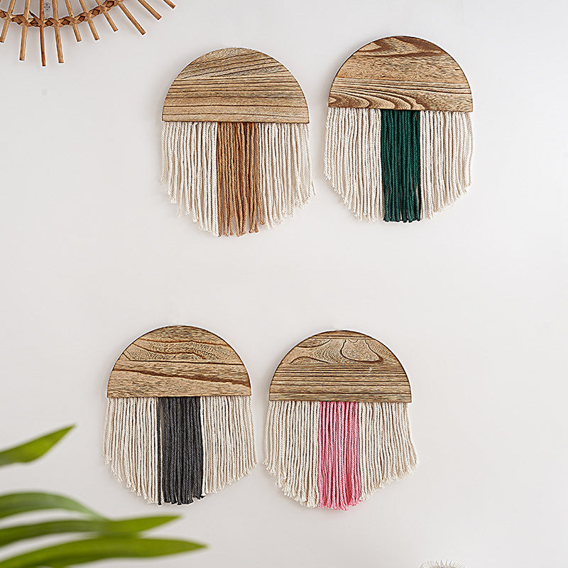 Simple tassel tapestry