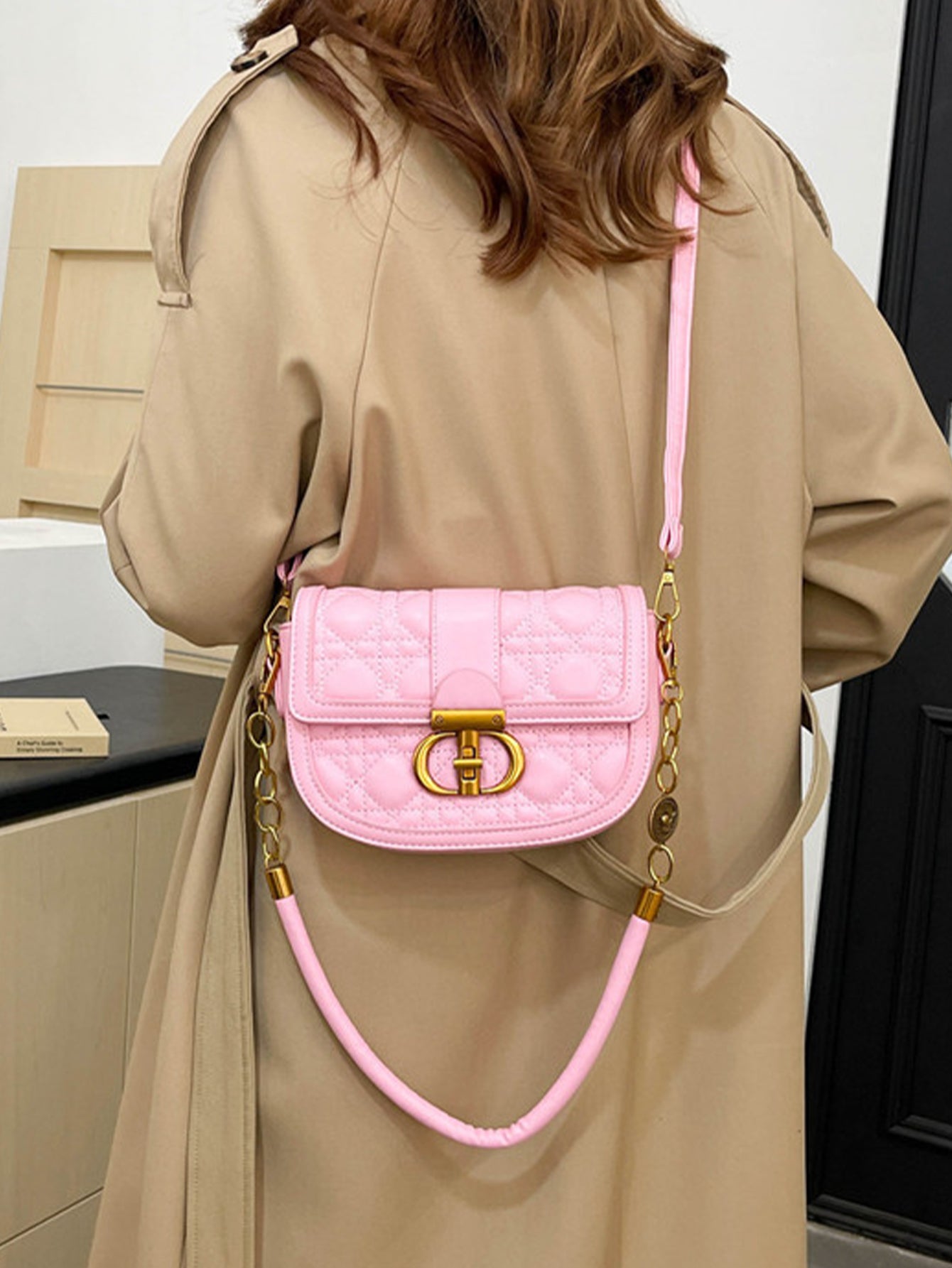 Urban Elegance Redefined: Luxe Saddle Bag with Diamond Quilting - 7 Colours
