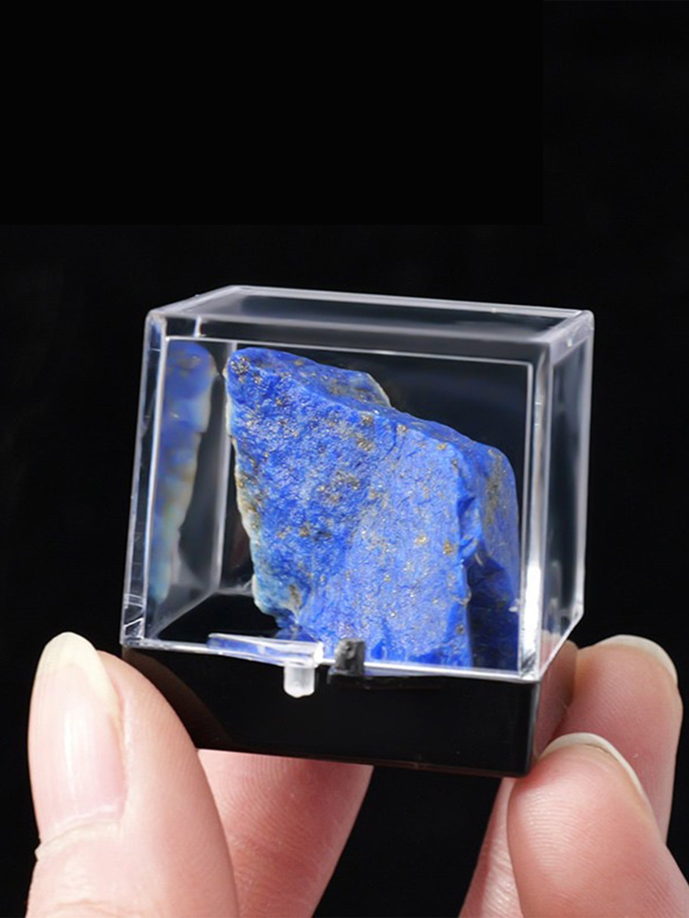 Natural crystal ore specimen collection box