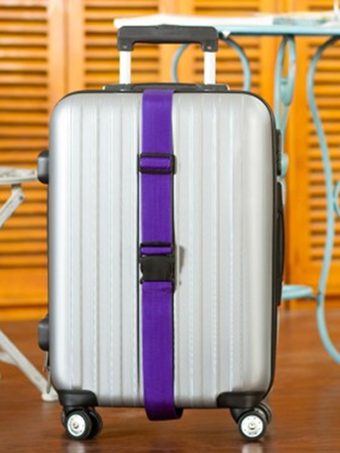 Luggage straps