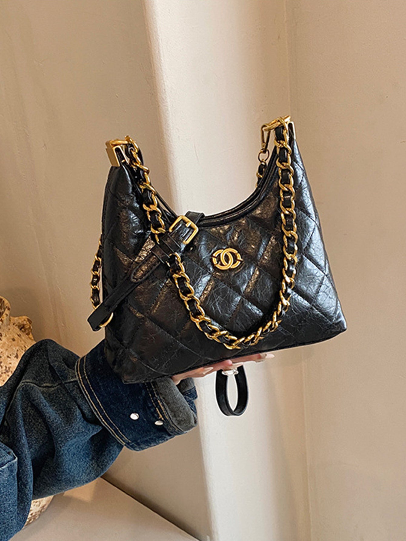 Waxed leather diamond chain bag