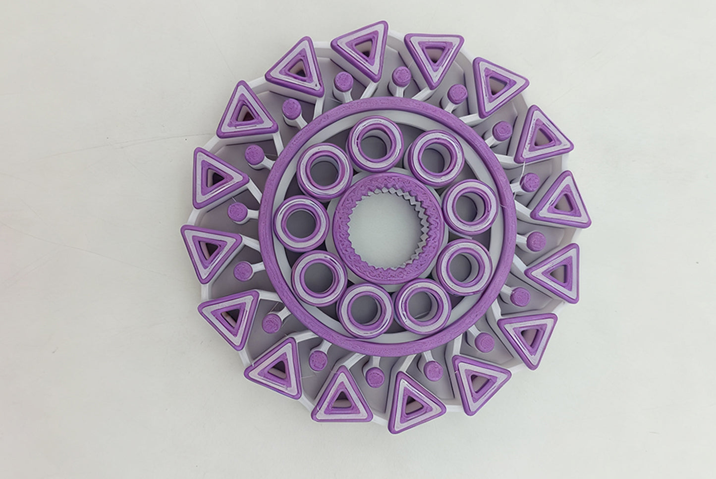 "Sharp Teeth" Stress Relief Spinning Top