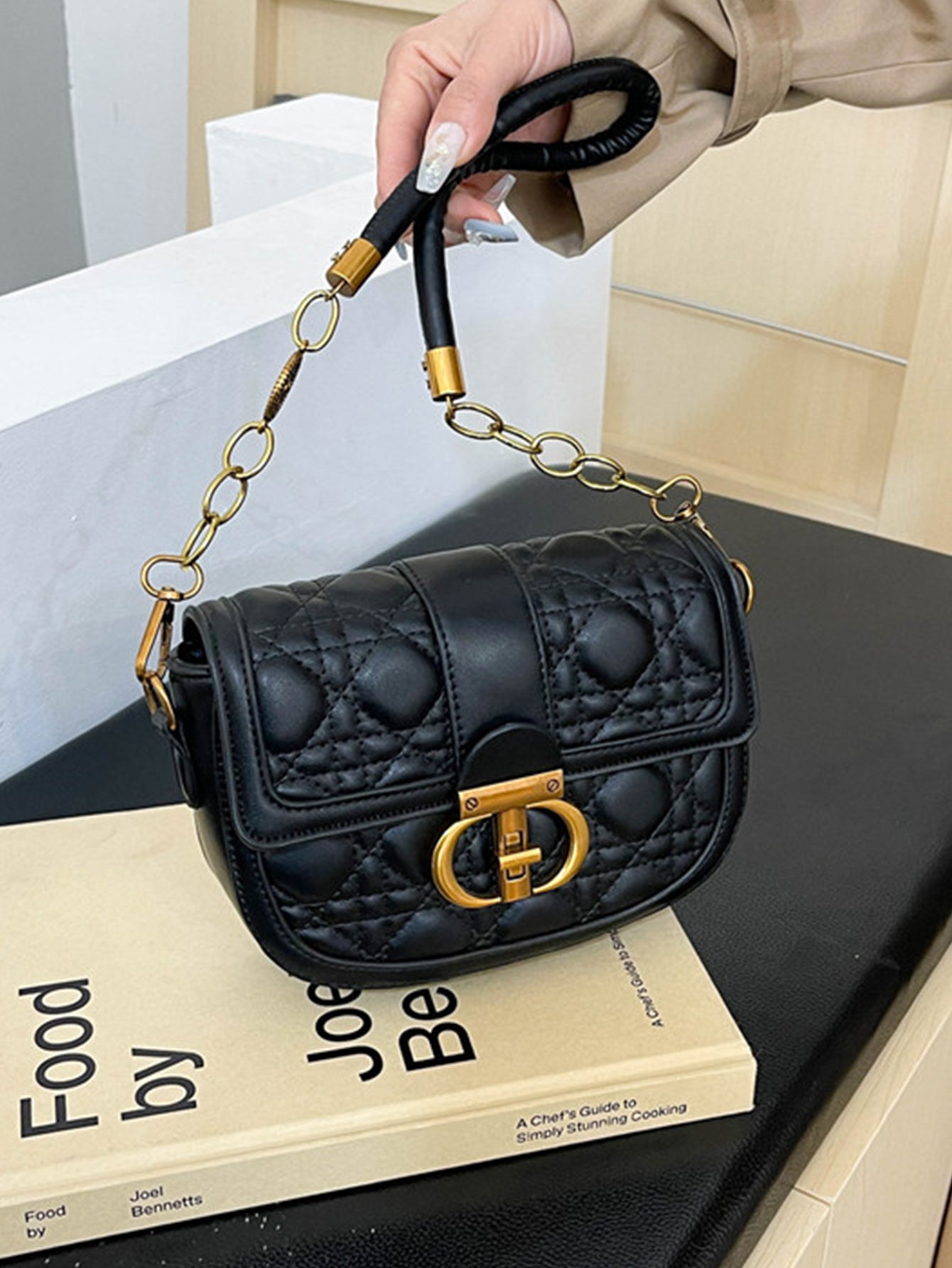 Urban Elegance Redefined: Luxe Saddle Bag with Diamond Quilting - 7 Colours