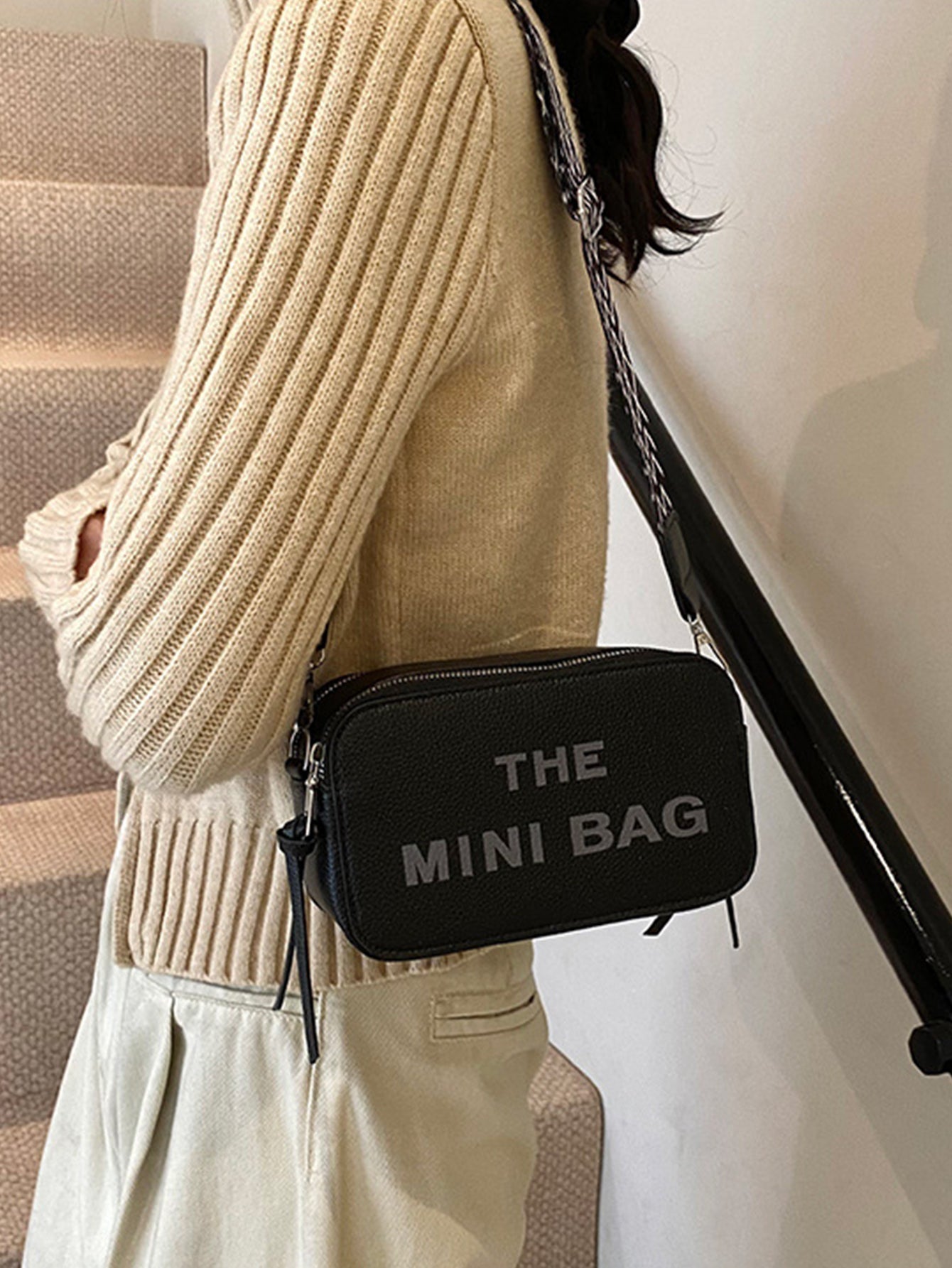 Fashionable and versatile letter small square bag