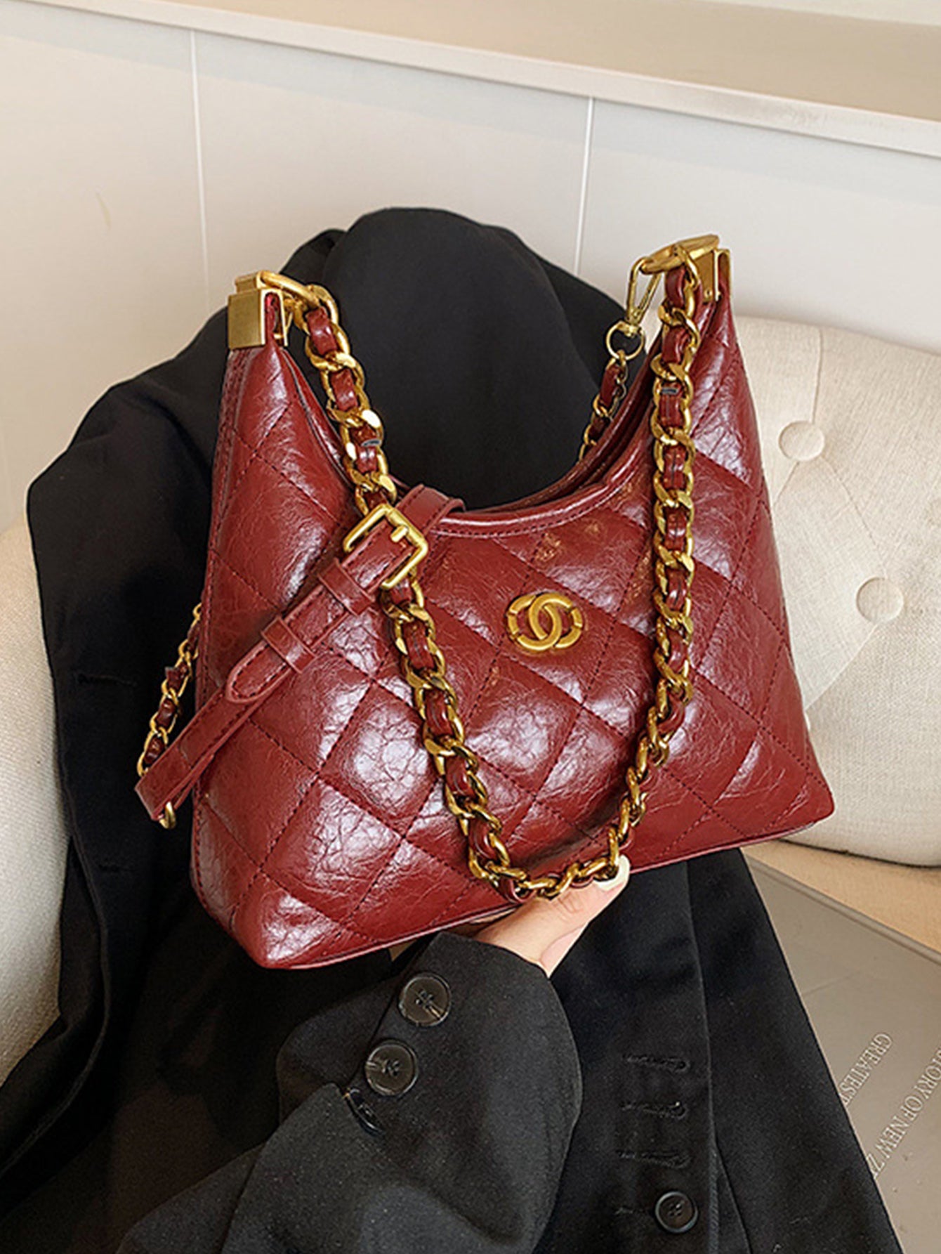 Waxed leather diamond chain bag