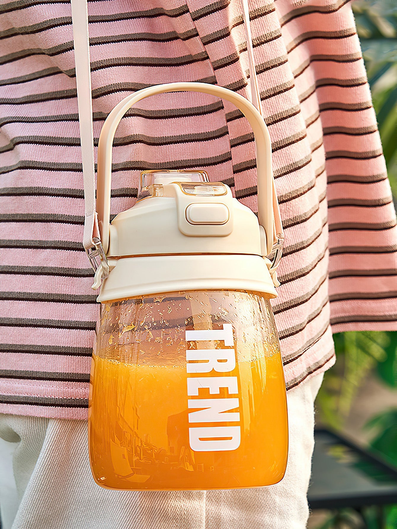 TON TON Cup: Versatile 10-Blade Juicer Jug Portable and large capacity- 2 Colours