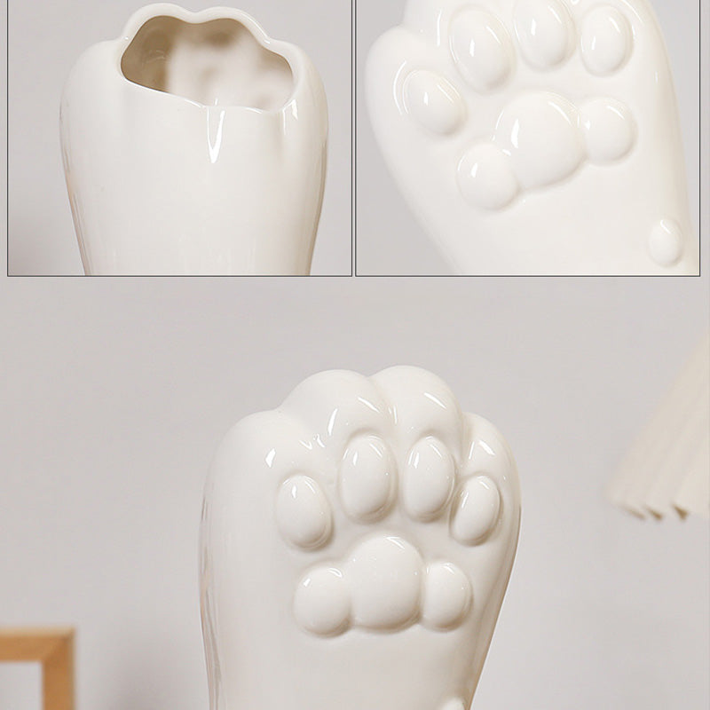 Modern simple ceramic hand shaped vase
