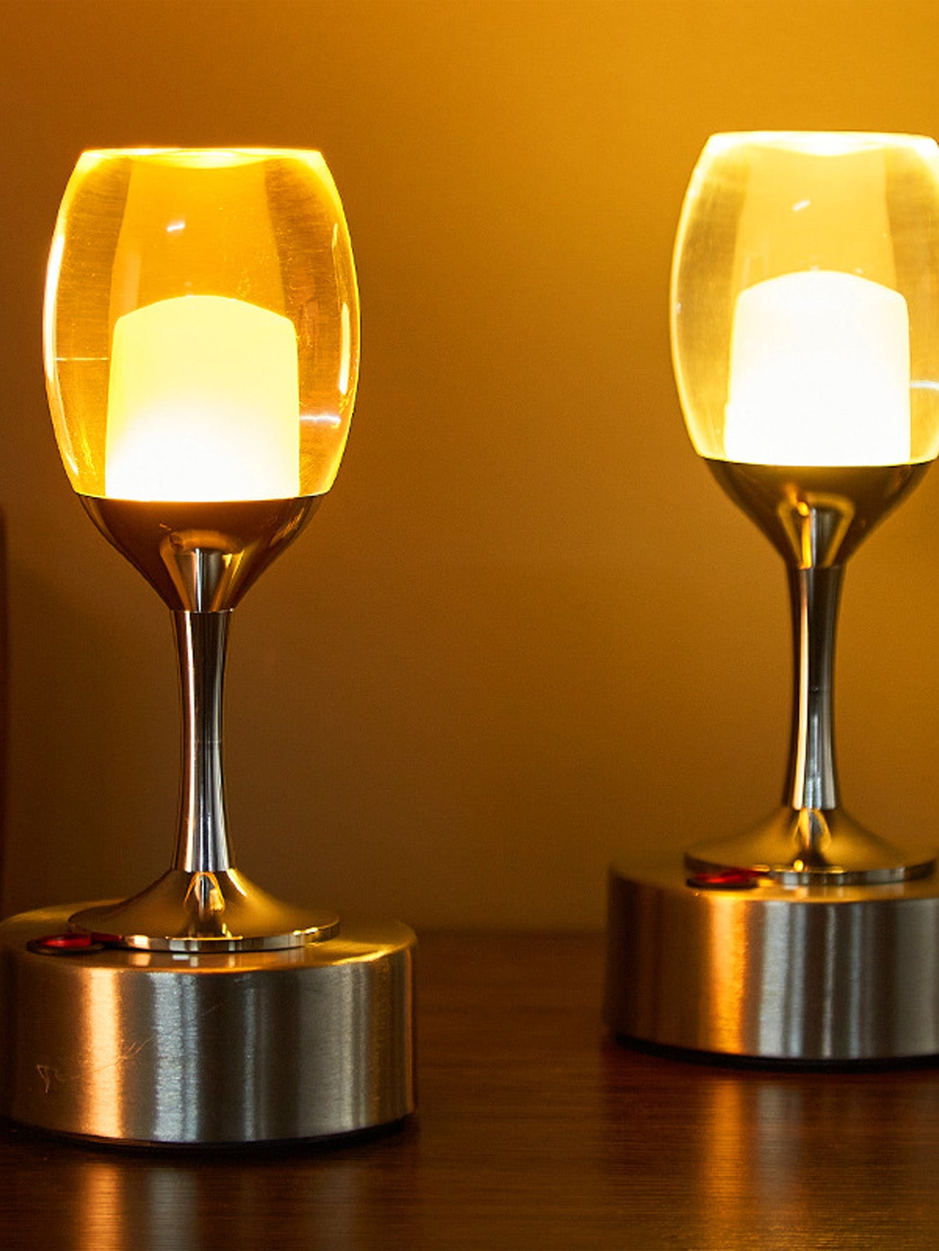 LED creative touch dimming bedside lamp
