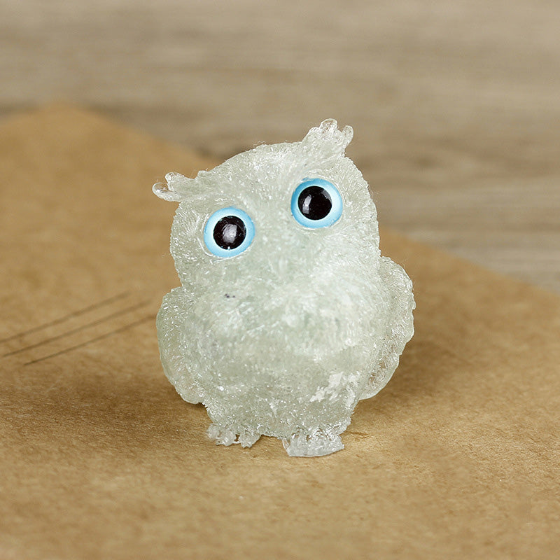 Natural crystal owl ornaments