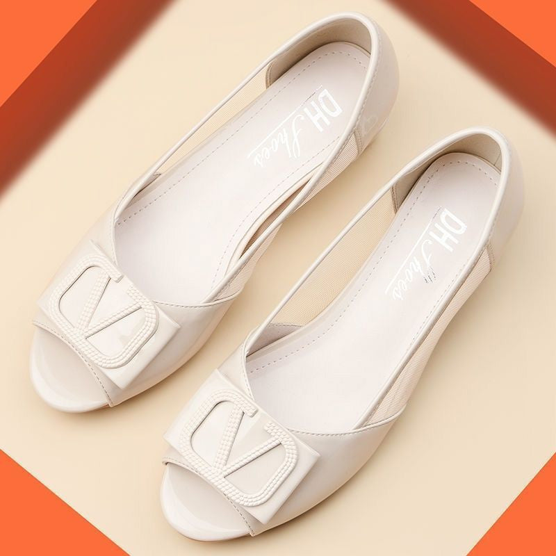Fish mouth sandals