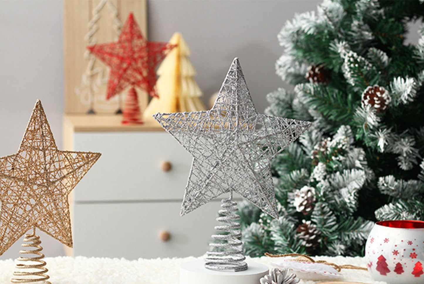 **Wrought Iron Glitter Hollow Treetop Star Ornament**