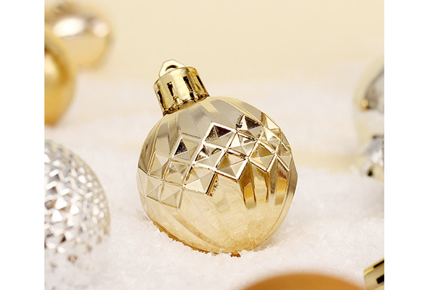 **4cm/34 pcs Tube of Special-Shaped Christmas Balls**