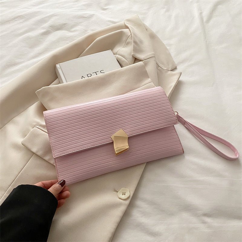 Fashionable small square bag