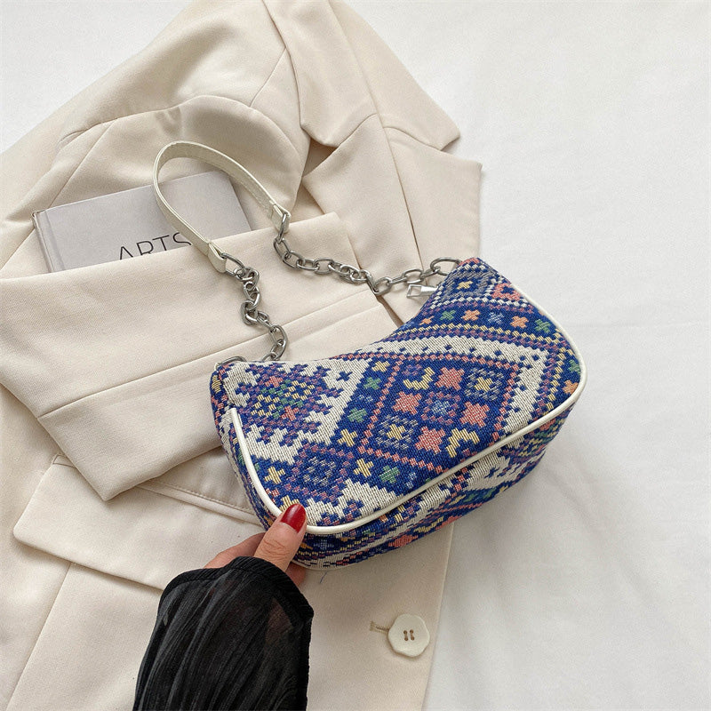 Small square bag under the arm