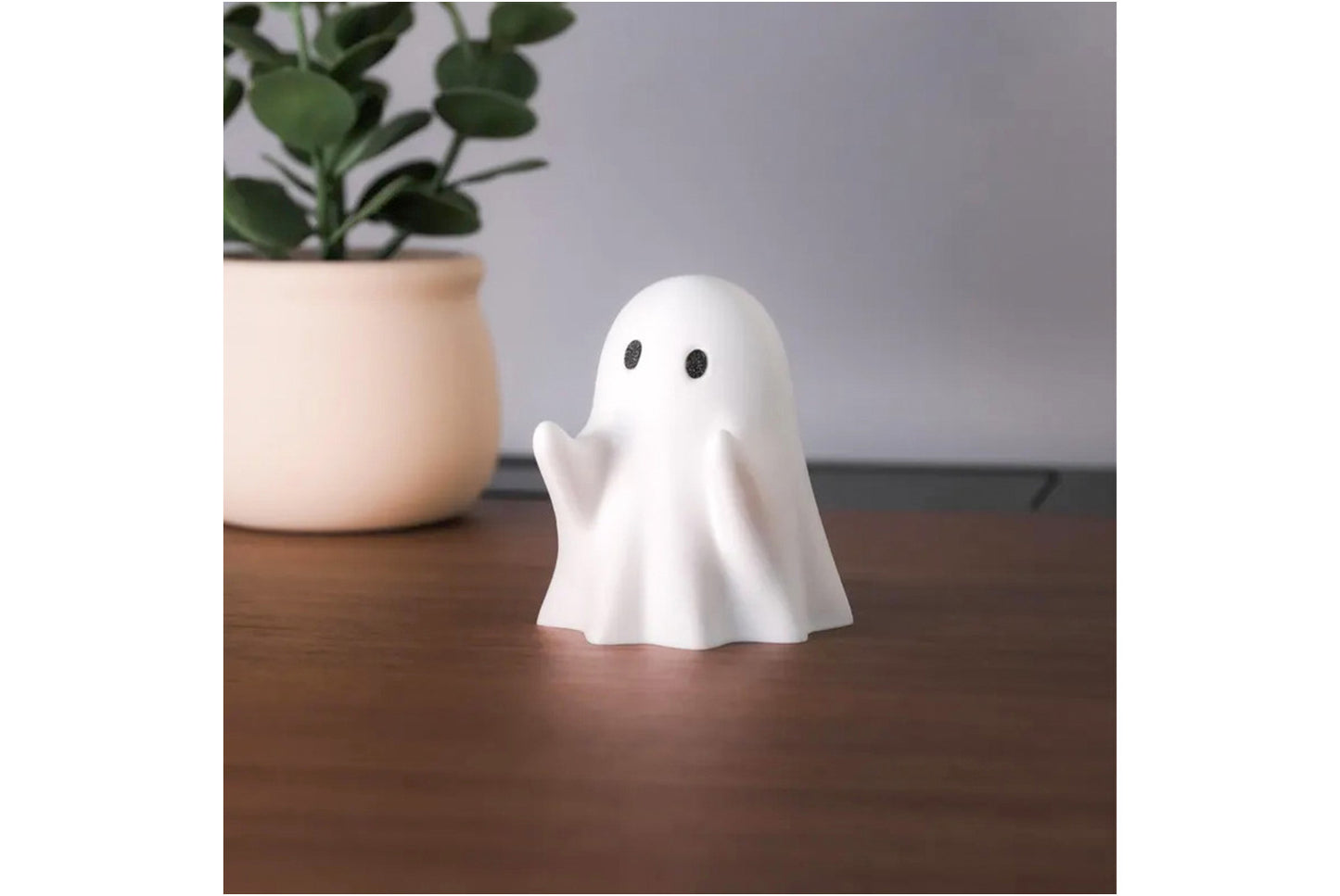 **Ghost Pen Holder Ornament | Resin Desktop Storage Creative Gift**