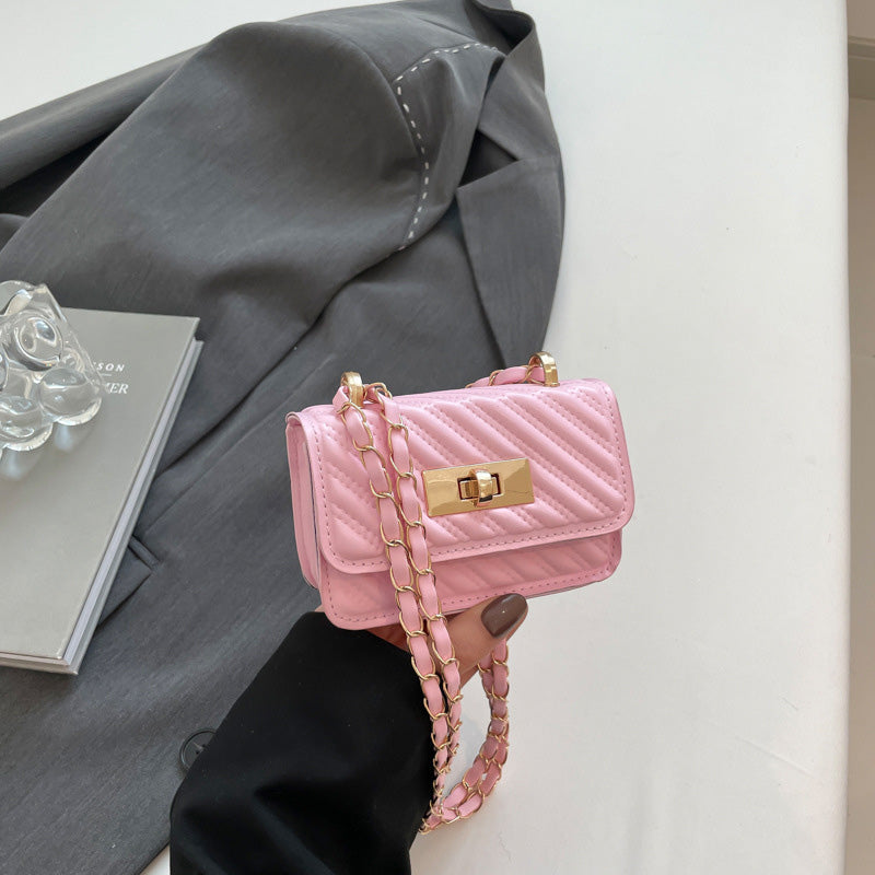 Diamond chain bag