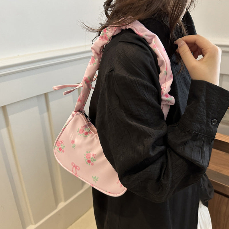 Single shoulder handbag small square bag
