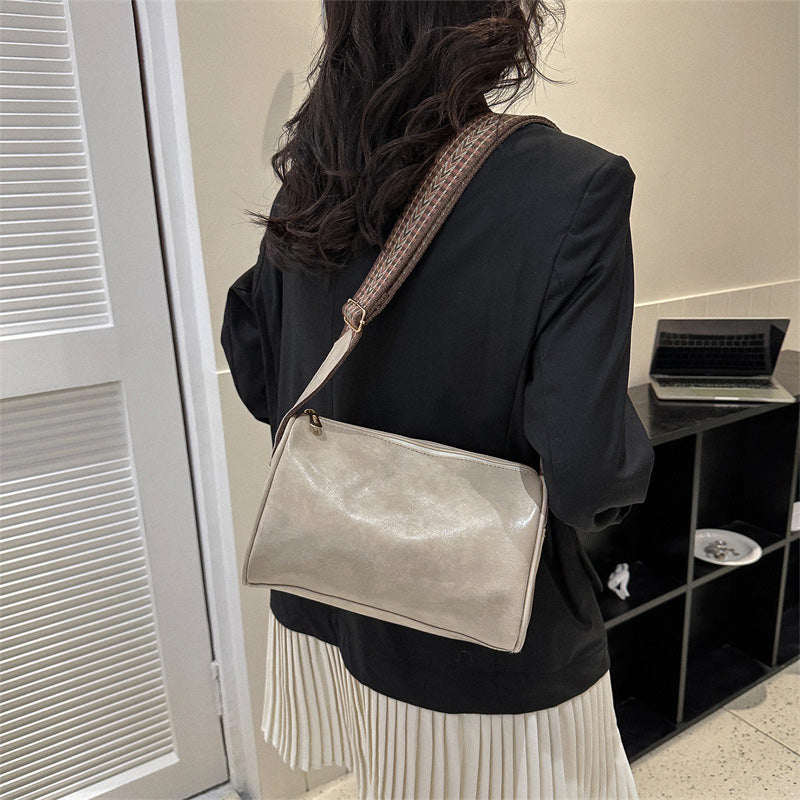 Vintage bucket bag
