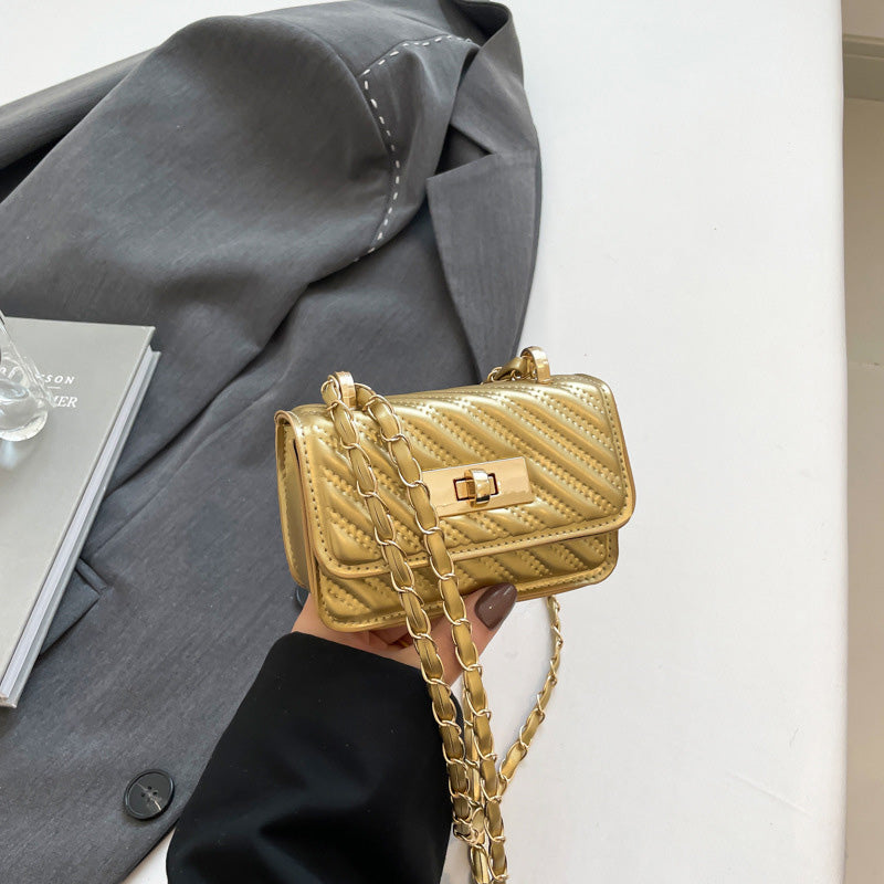 Diamond chain bag