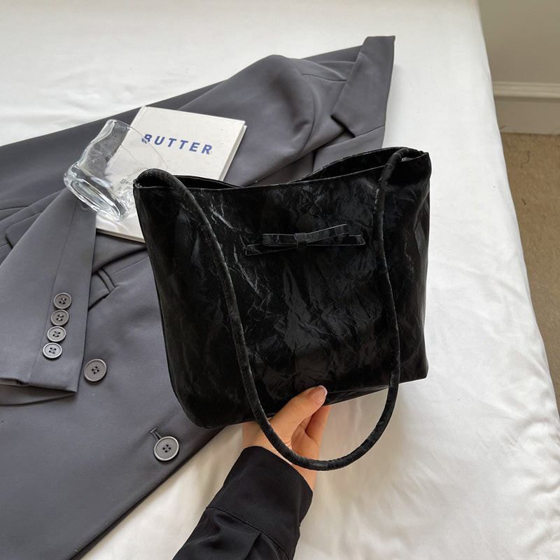 Underarm tote bag