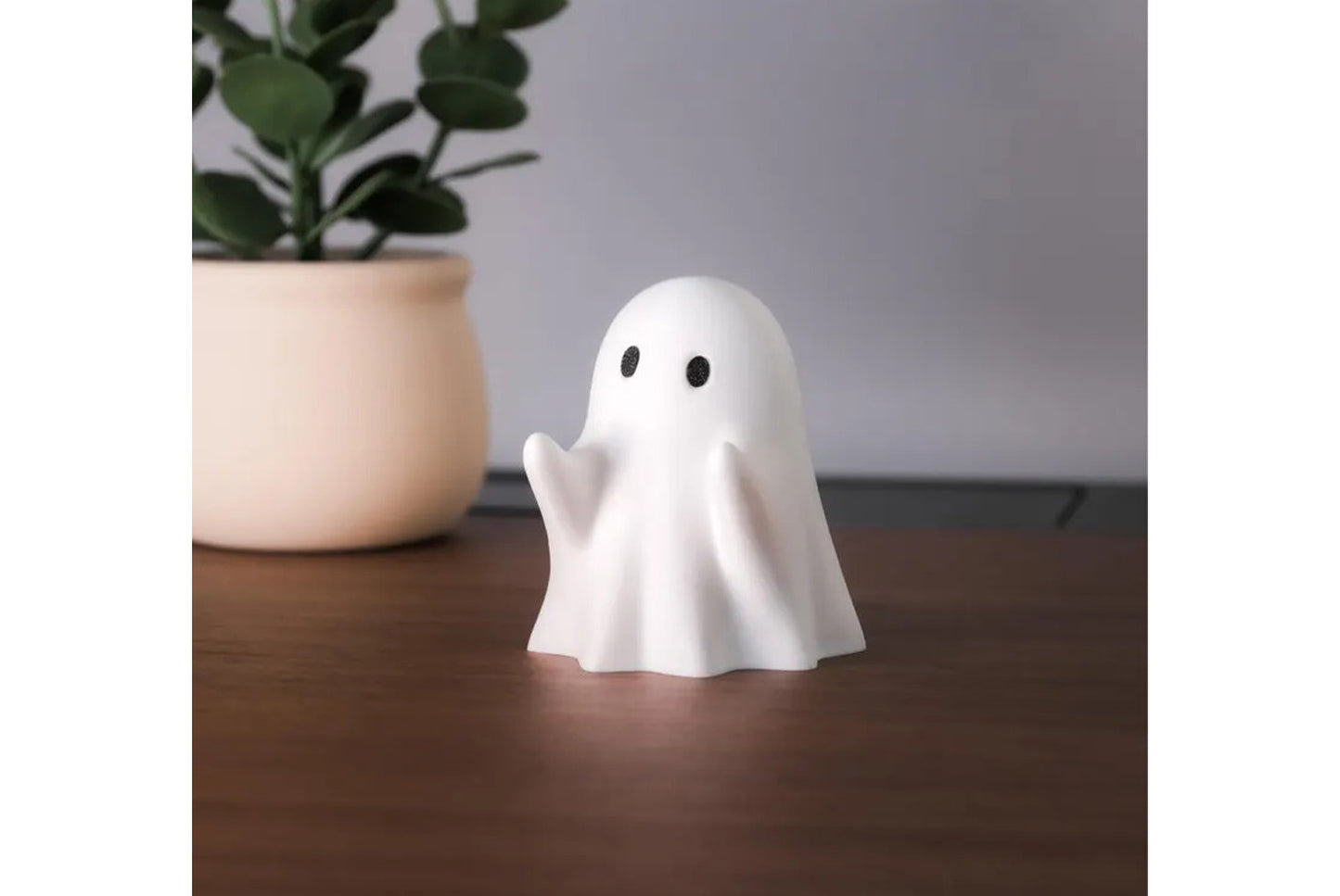 **Ghost Pen Holder Ornament | Resin Desktop Storage Creative Gift**