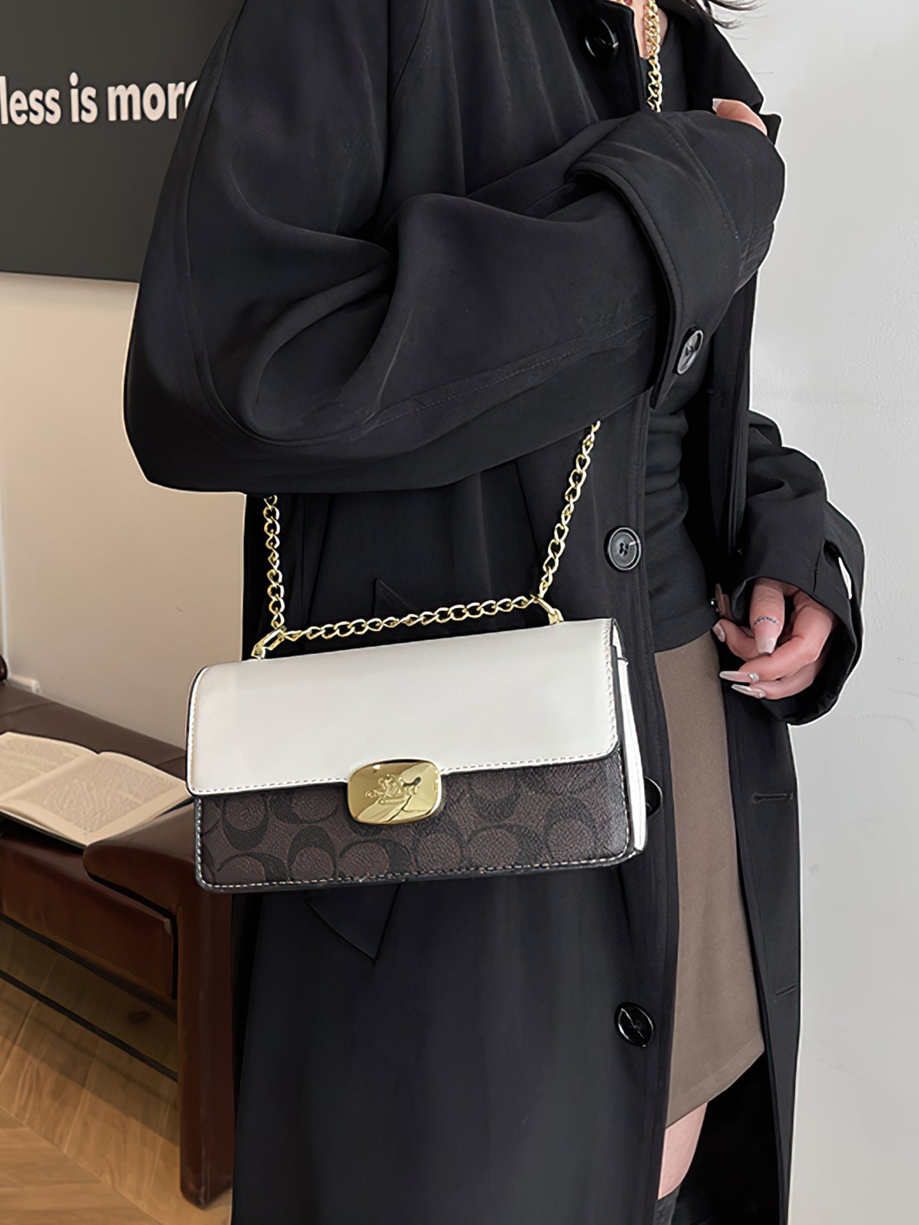 Chic Chain Crossbody Bag: Versatile Mini Square Bag for Effortless Style - 7 Colours