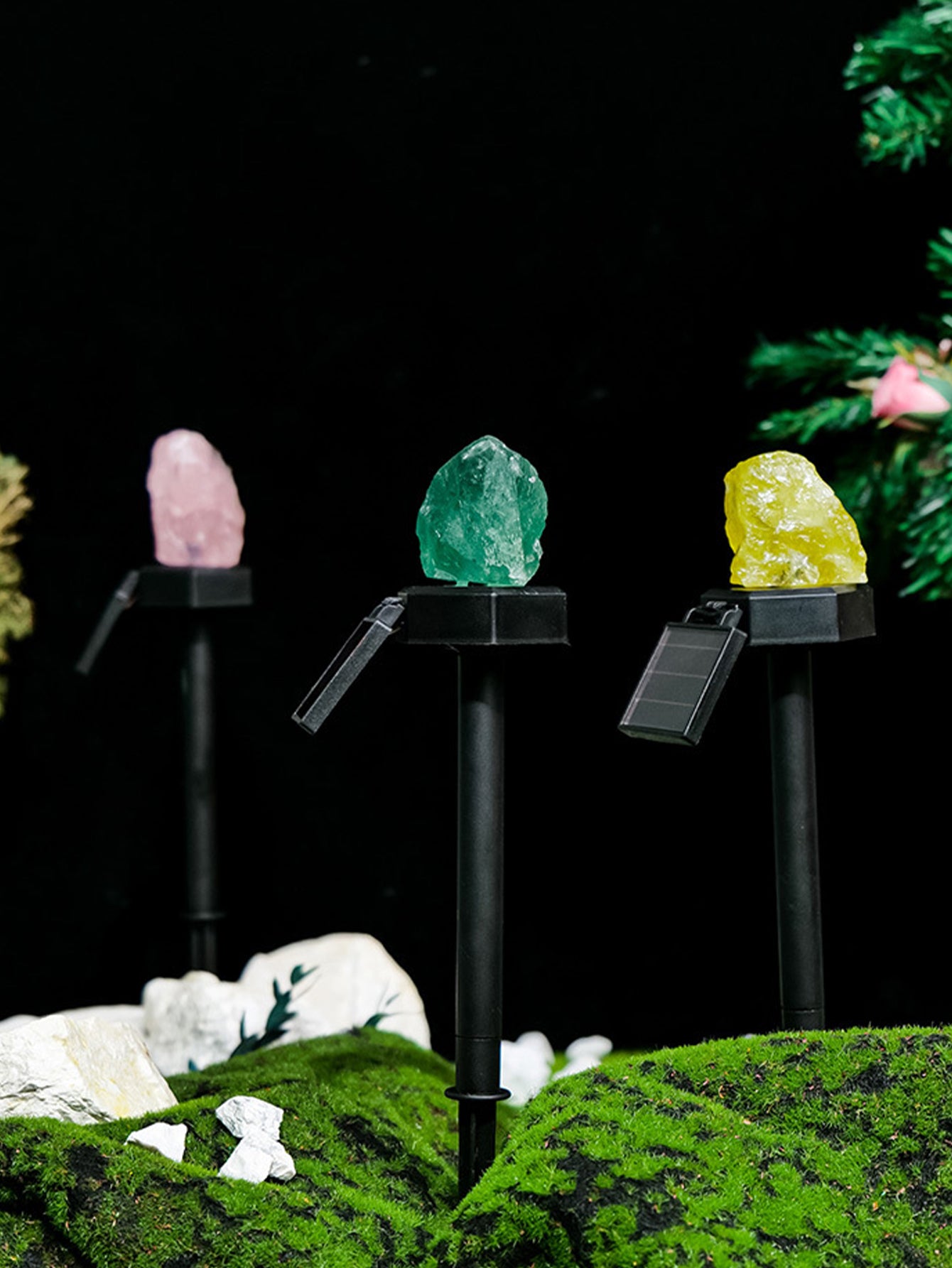 Natural crystal solar lawn light
