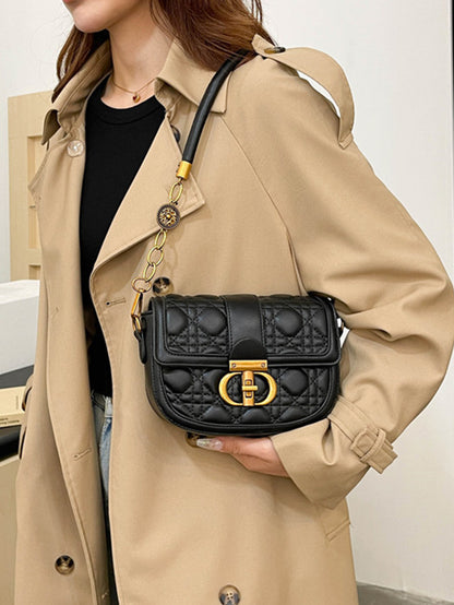 Urban Elegance Redefined: Luxe Saddle Bag with Diamond Quilting - 7 Colours