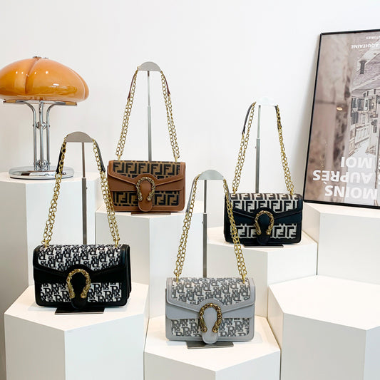 Vintage print chain bag