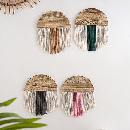 Simple tassel tapestry