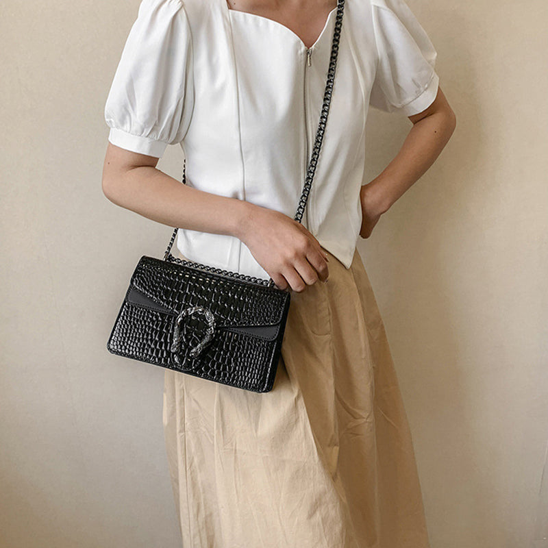 Chain shoulder bag