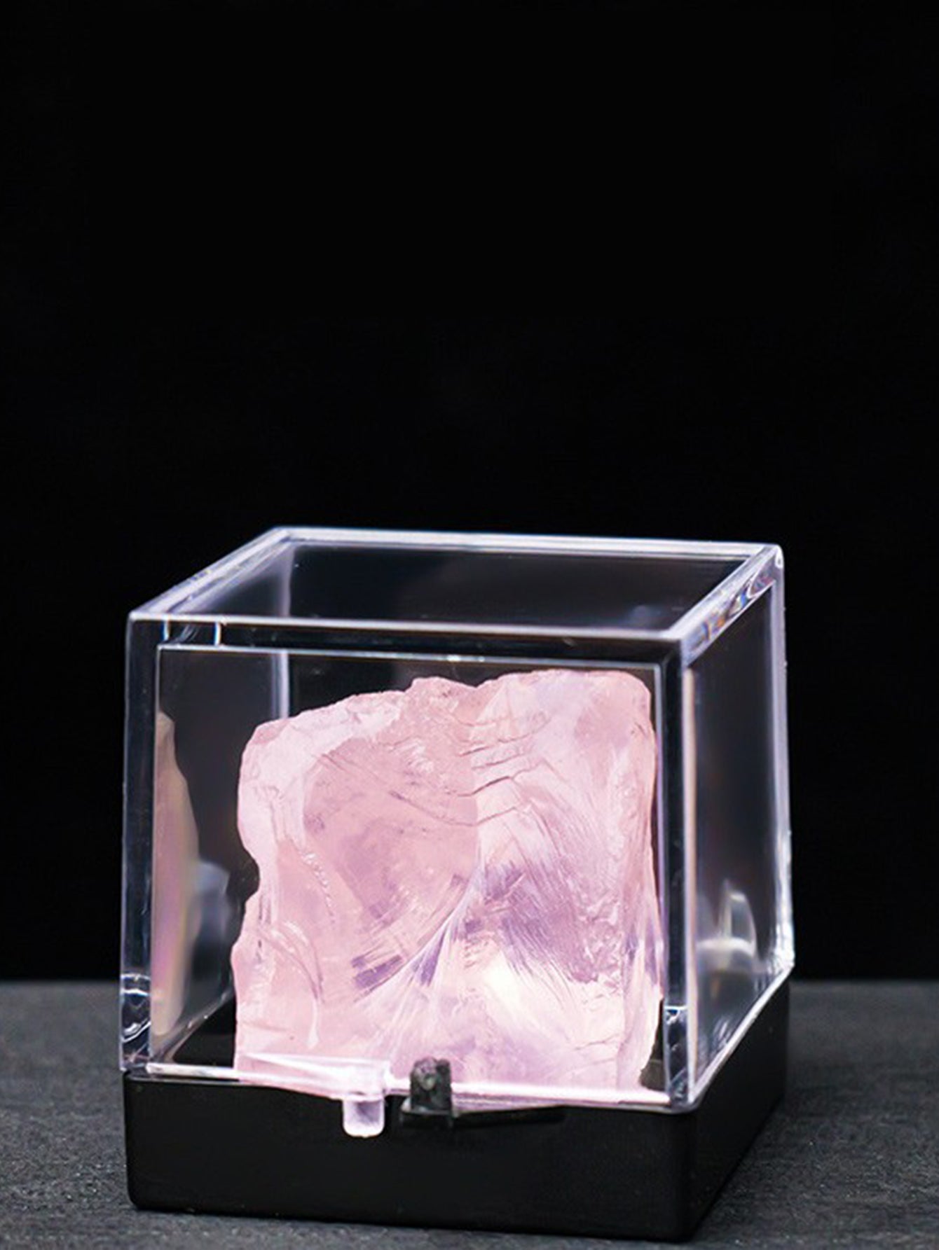 Natural crystal ore specimen collection box