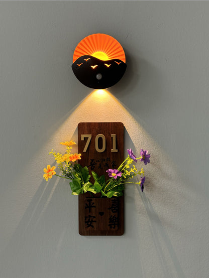 Smart induction doorplate light