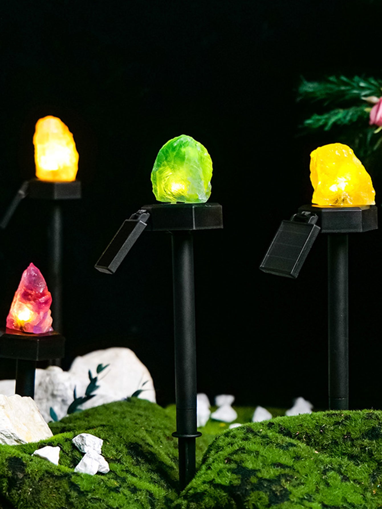 Natural crystal solar lawn light