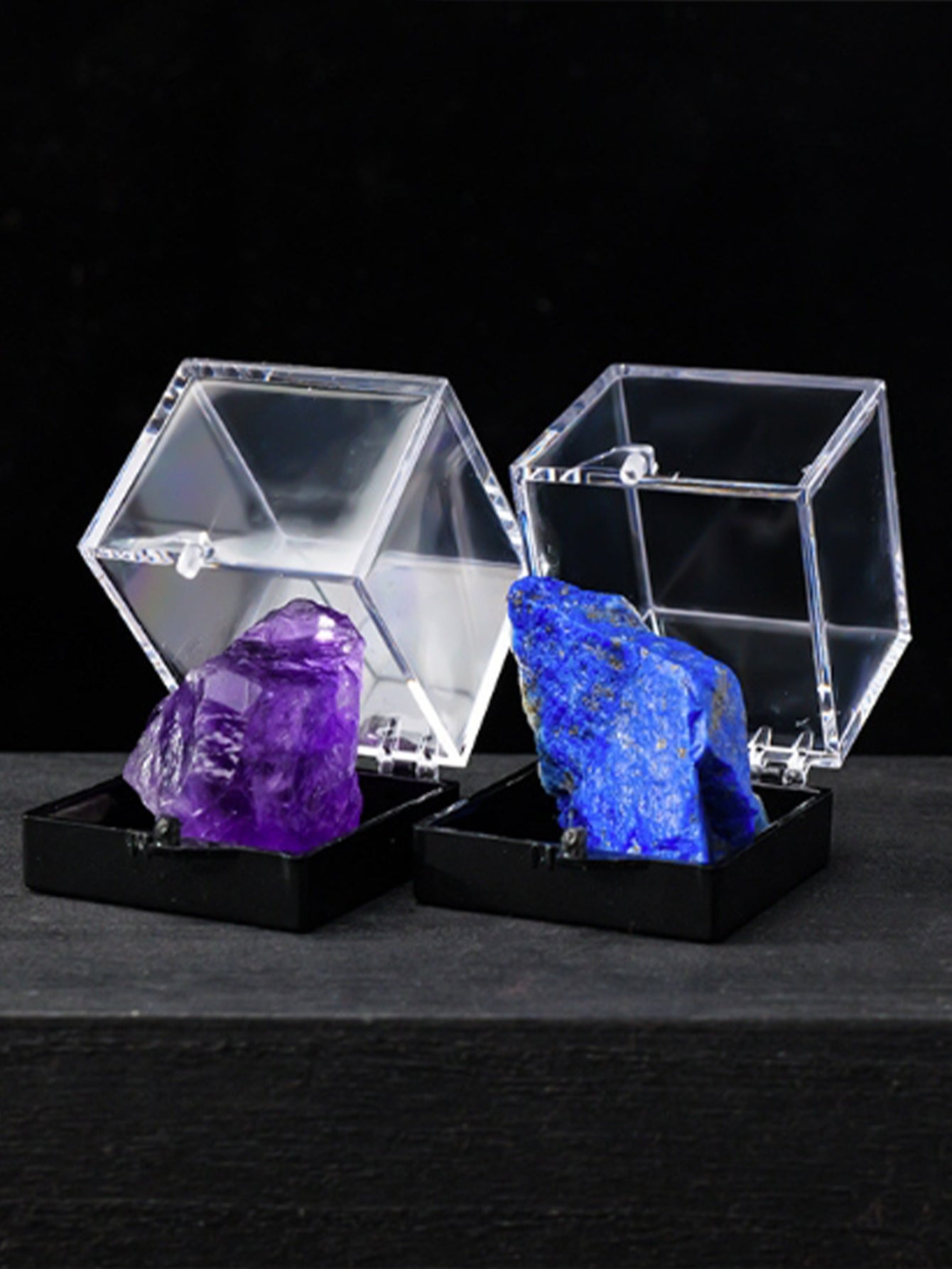 Natural crystal ore specimen collection box