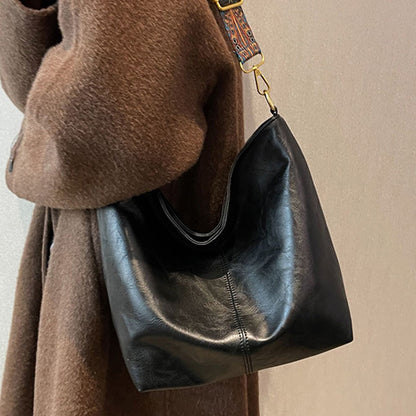 Retro geometric print sling bag