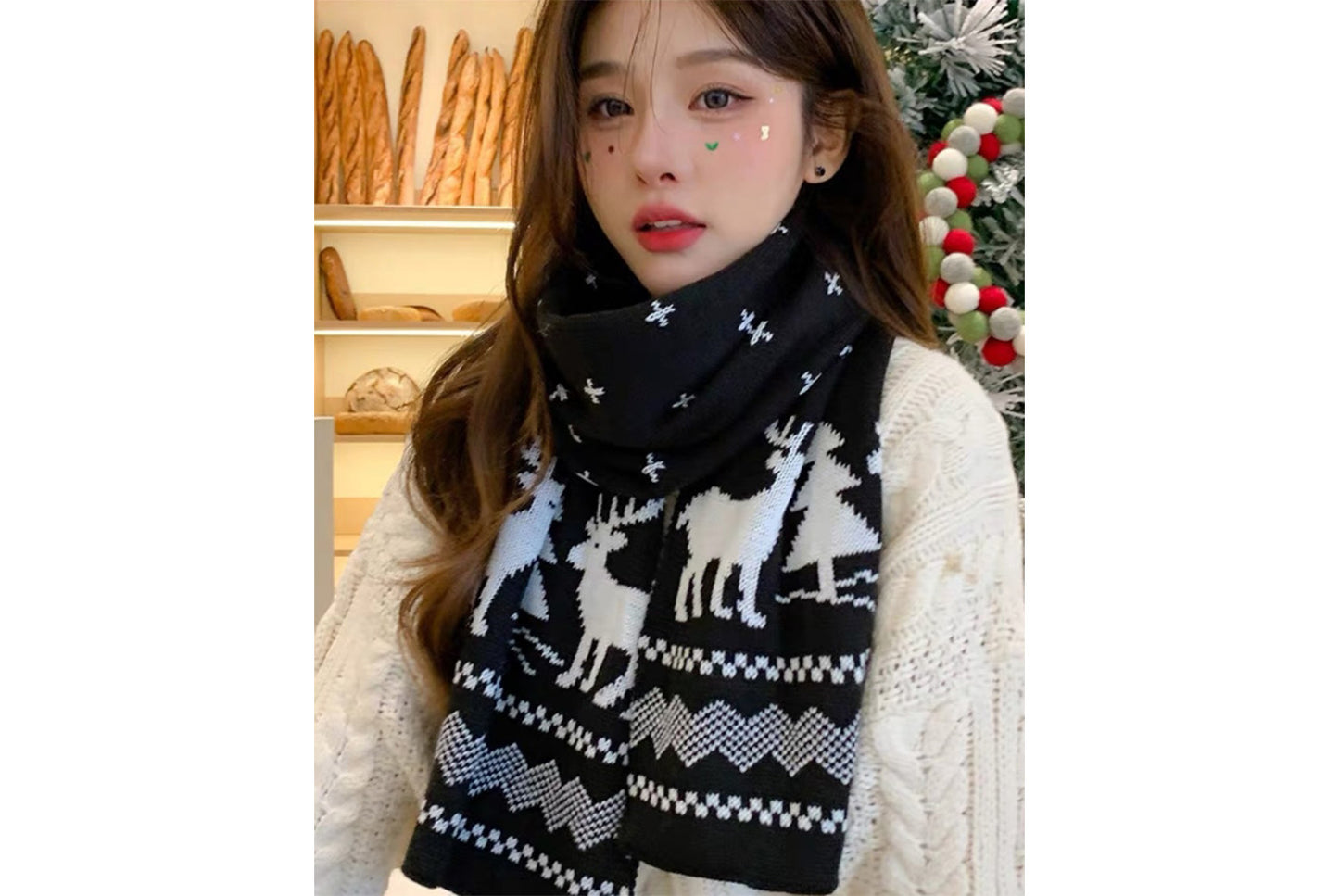 **Christmas Reindeer Knit Scarf (Three Colors Available)**