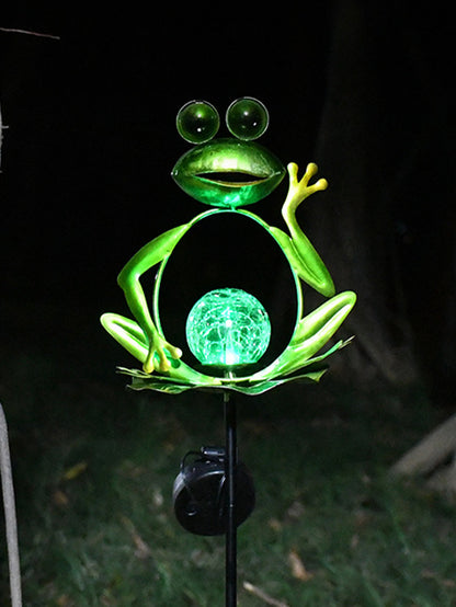 Solar Frog Iron Ground Light