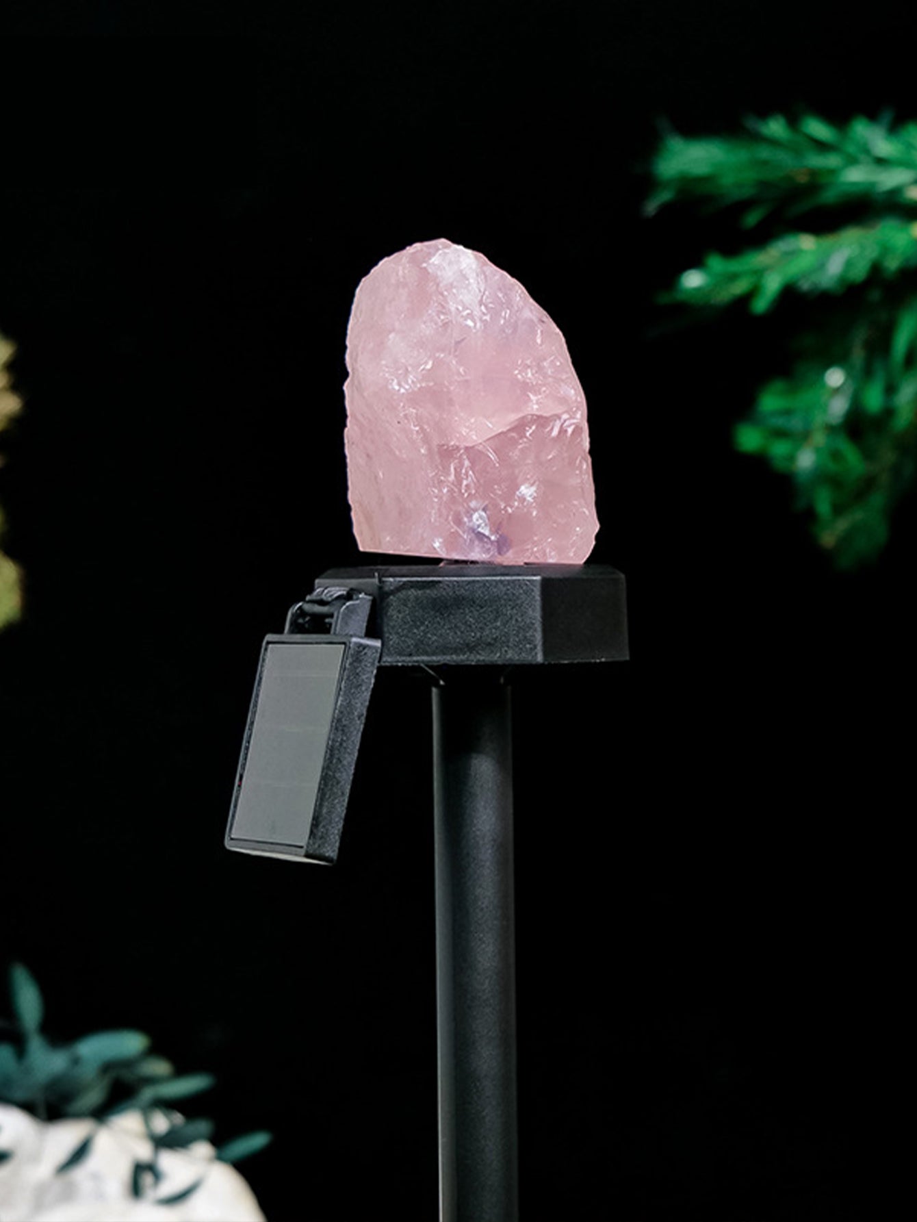 Natural crystal solar lawn light
