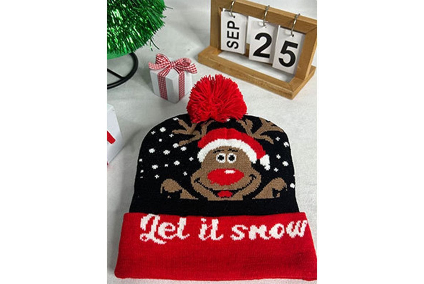 **Christmas LED Pom-Pom Knit Hat (Winter Warm Fold-Up Light-Up Hat)**