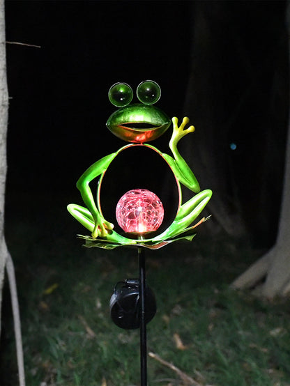 Solar Frog Iron Ground Light