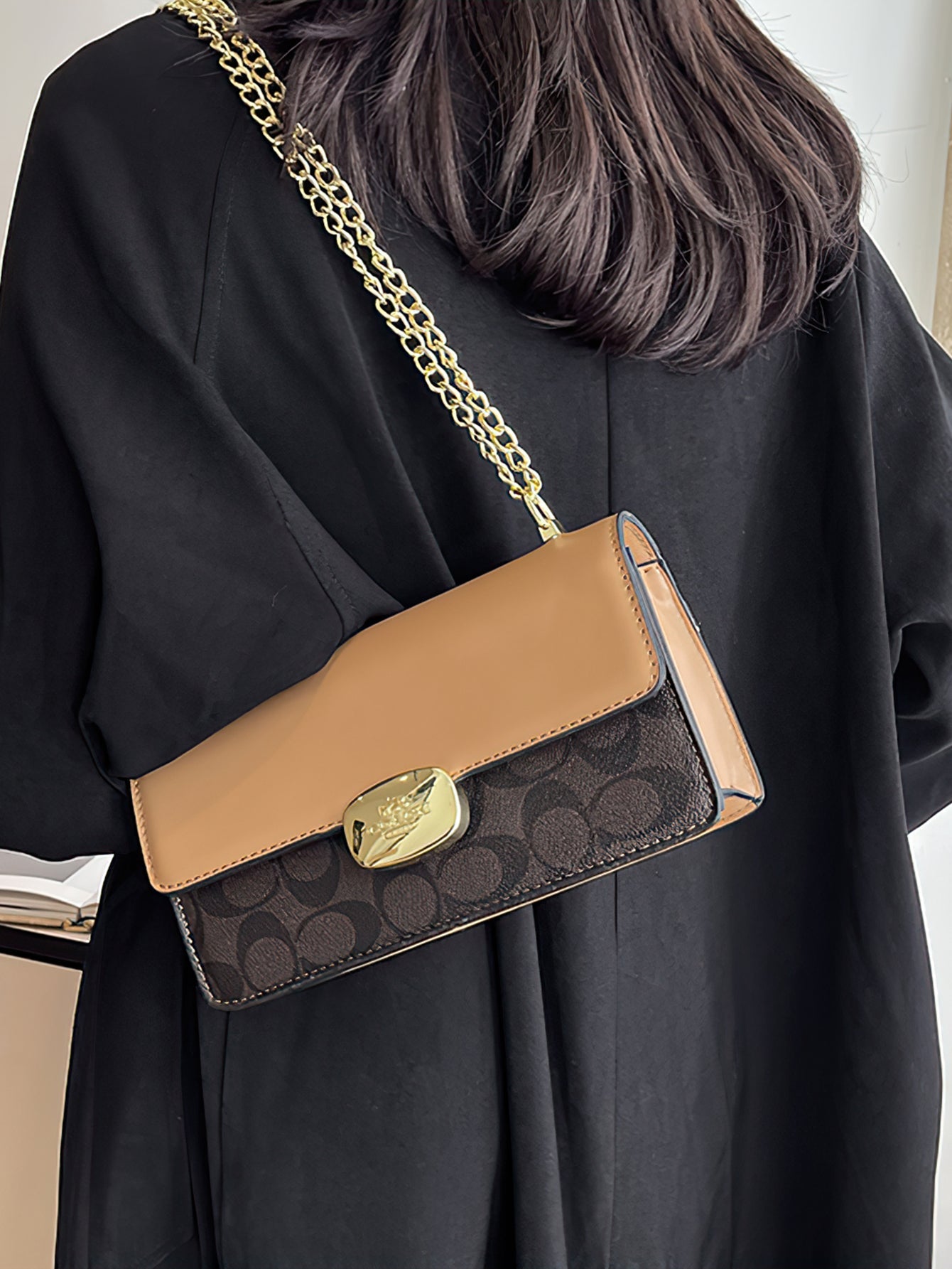 Chic Chain Crossbody Bag: Versatile Mini Square Bag for Effortless Style - 7 Colours