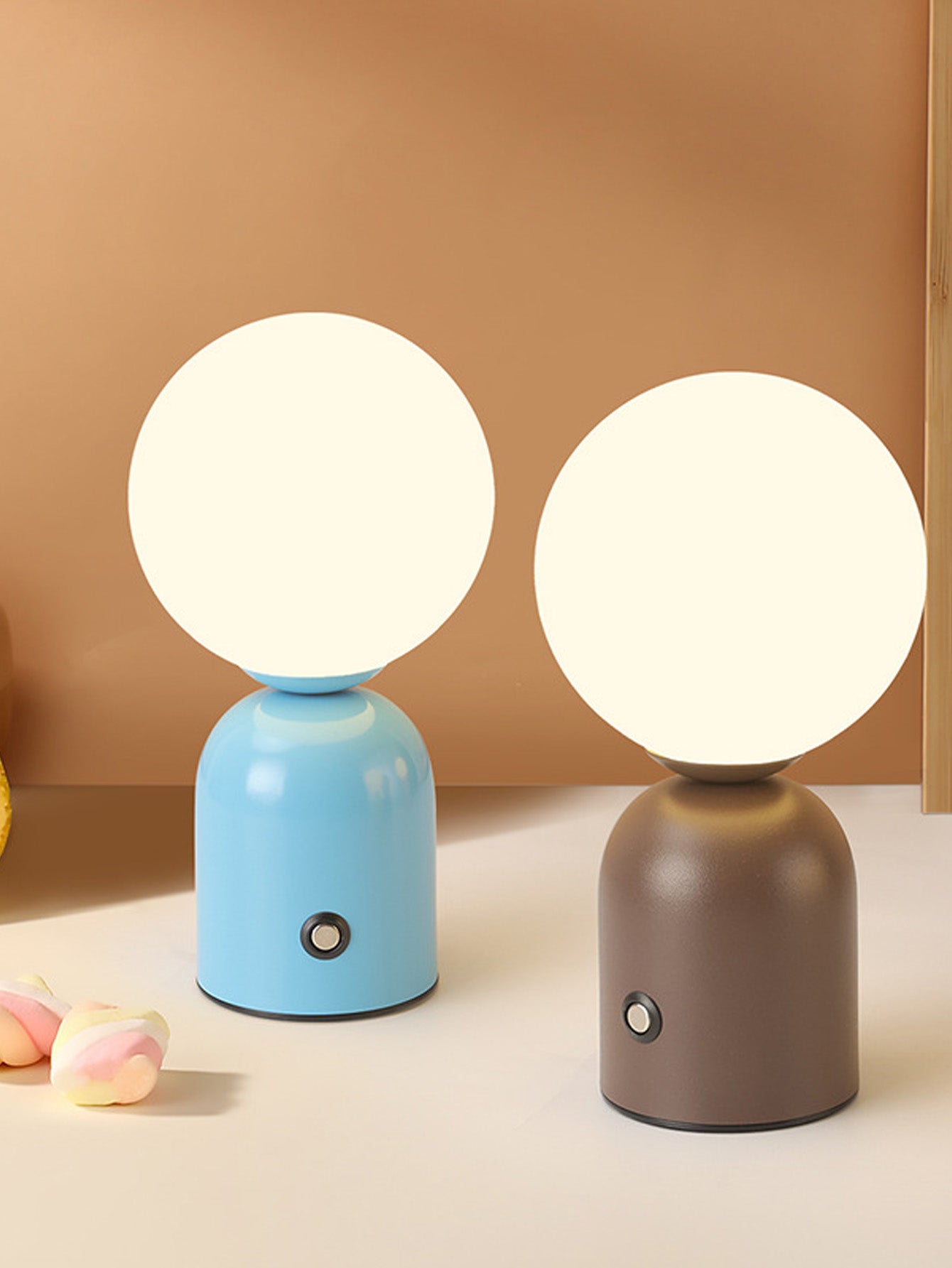Nordic modern art decorative table lamp